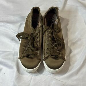 Rock & Candy White Sole Design